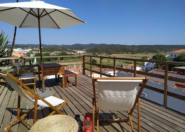 Casa Pe Do Castelo