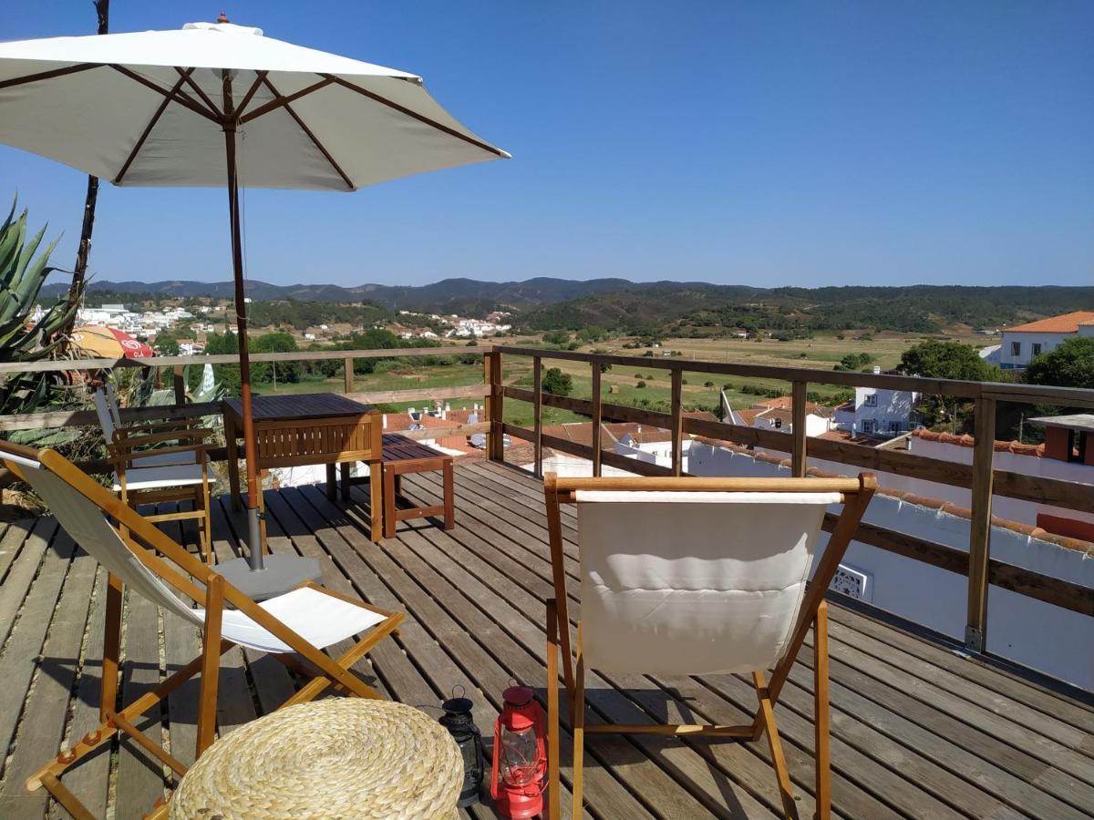 Casa Pe Do Castelo