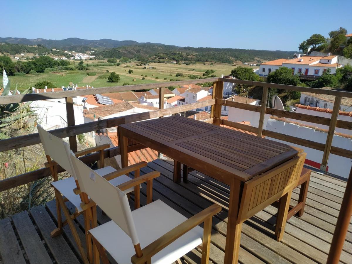 Casa Pe Do Castelo *